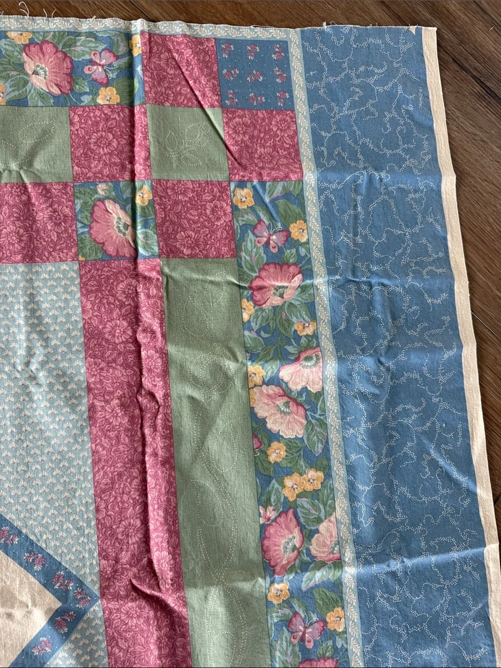 Vintage Floral Basket Quilted Fabric Piece